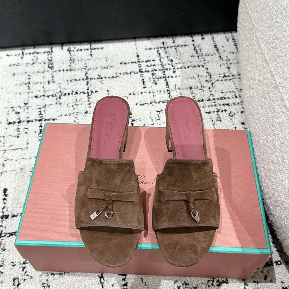 Loro Piana Women’s Shoes Size 38